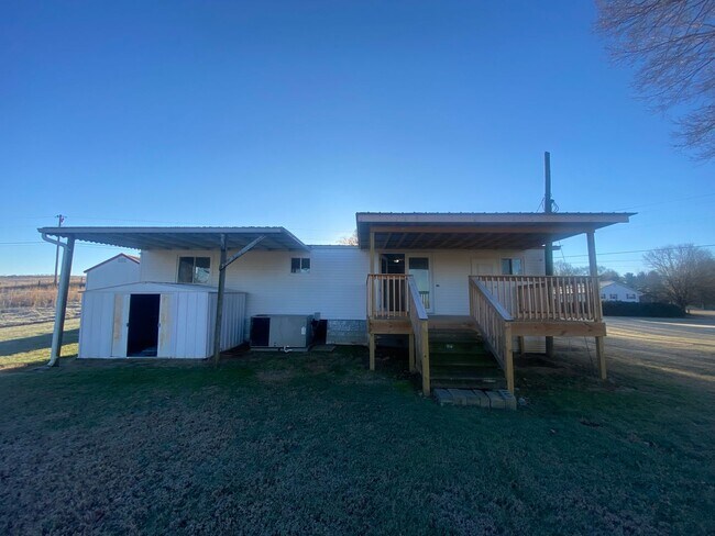 Building Photo - 3 Bedroom, 2 Bath Home located in Chuckey, TN
