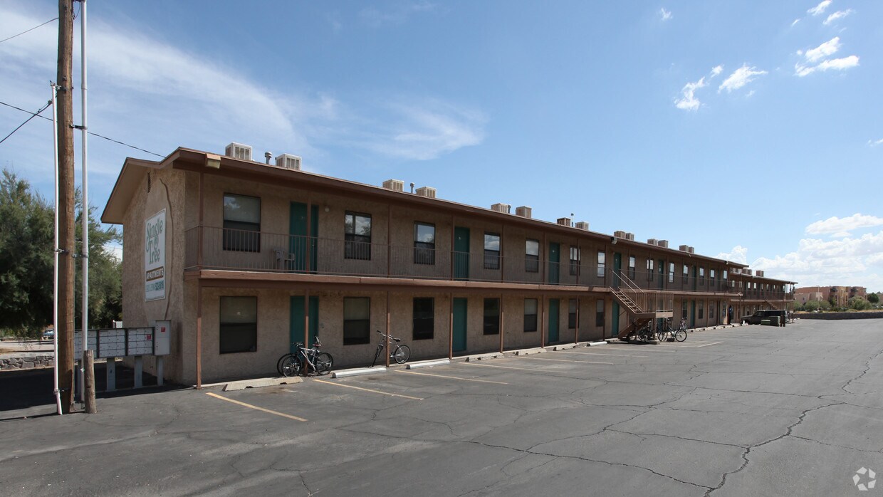 Foto principal - Single Tree Apartments