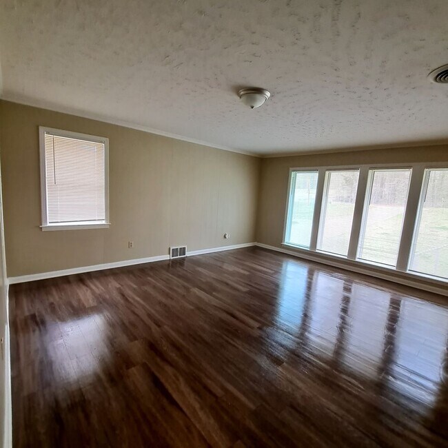 Foto del edificio - 3517 Scenic Hwy
