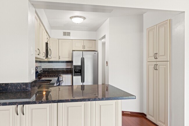 Building Photo - 308 E Rimini Ct