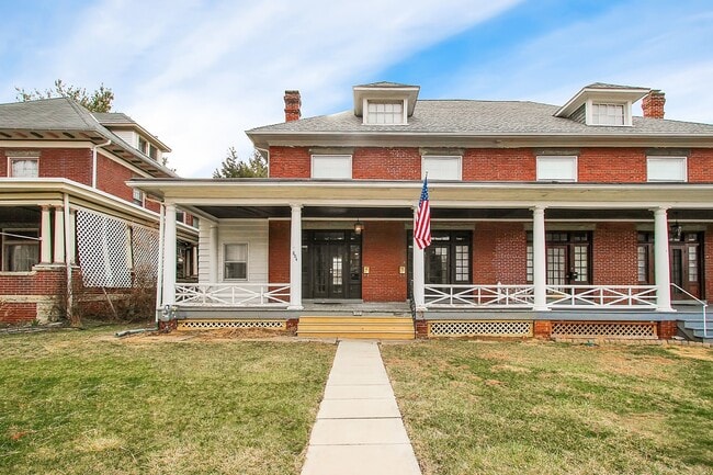 Building Photo - 804 Oak Hill Ave