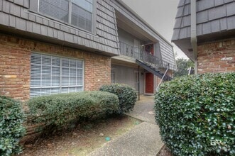 Building Photo - 207 S Mobile St