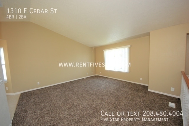 Foto del edificio - 1310 E Cedar St