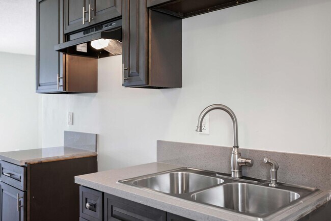 Foto del edificio - 626 W 54th St