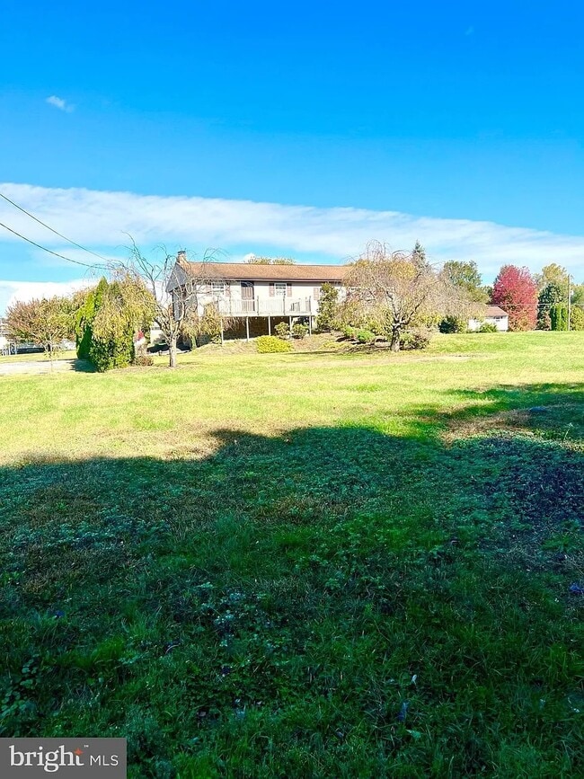 Building Photo - 754 Mechanic St