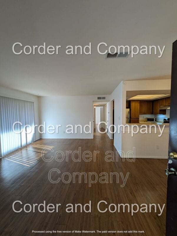 Foto del edificio - 6065 McKinney Dr NE