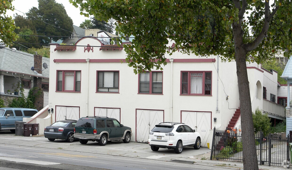 Building Photo - 2630 14th Ave