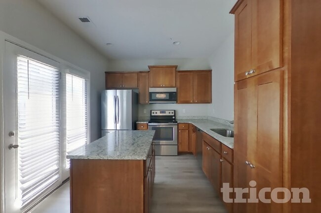 Building Photo - 403 Riverwood Ct