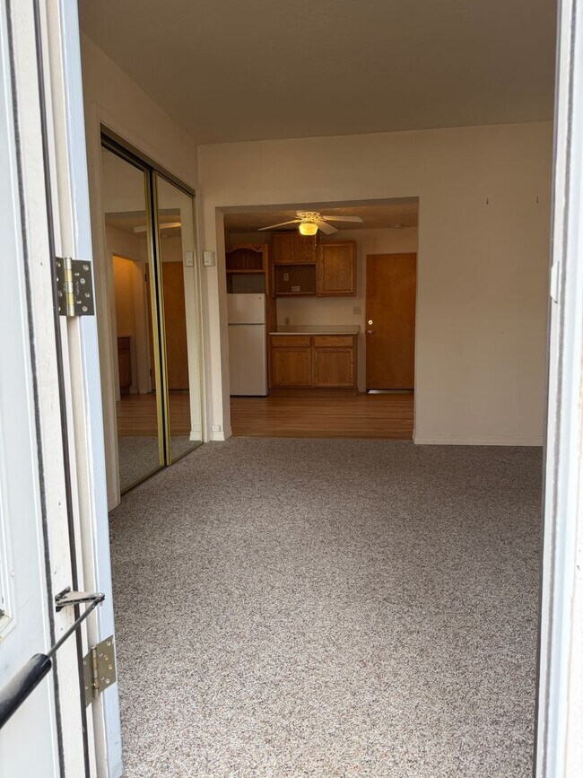 Foto del edificio - 2910 Junction St