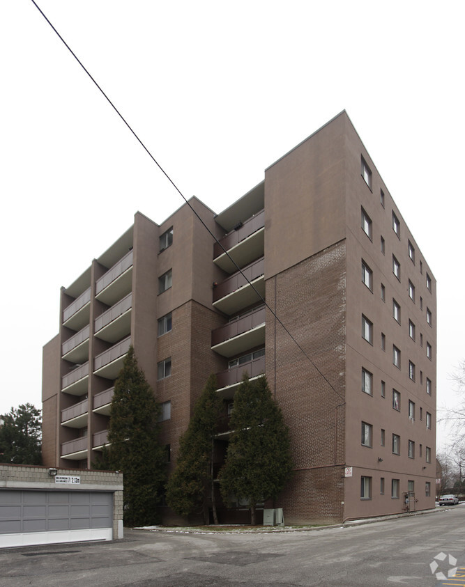 Foto principal - 1219 Dundas St W