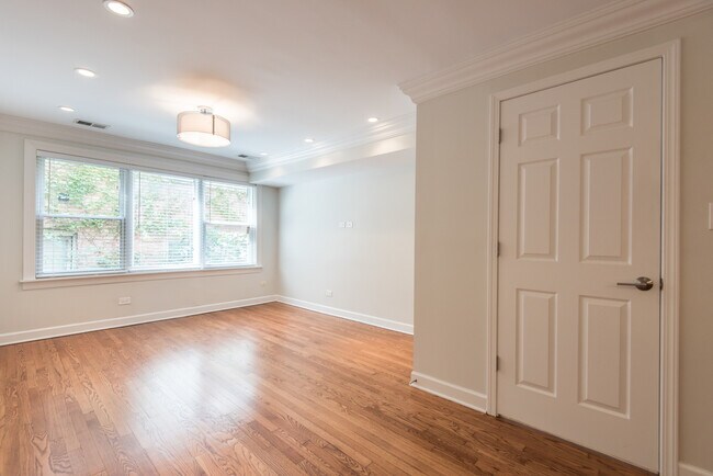 Foto del edificio - 4950 S King Dr