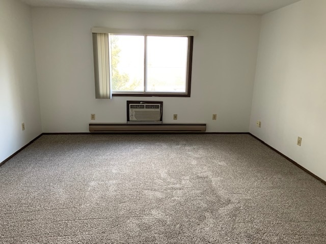 Primary Photo - 4404 Markle Rd
