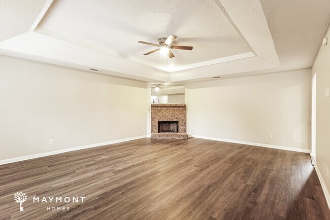 Foto del edificio - 2218 Travis Rd
