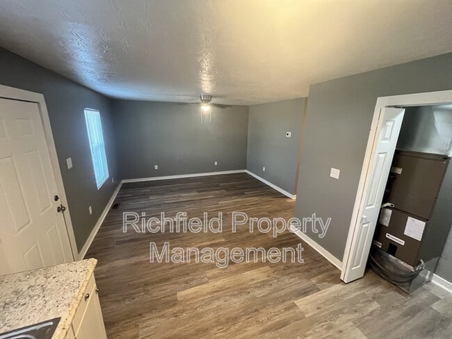 Photo - 2850 N Chester Ave House