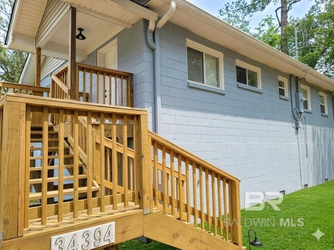 Foto del edificio - 34394 Lost River Rd