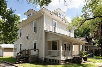 Building Photo - 1258 N Lewellen Ave
