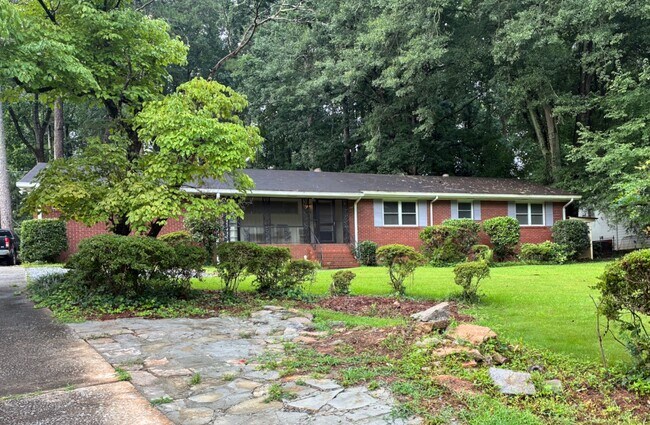 Foto del edificio - 2510 Headland Dr