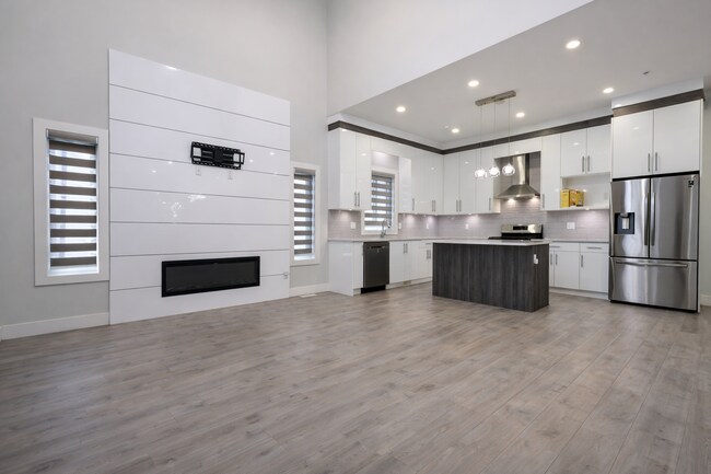 Building Photo - 36701 Carl Creek Cres