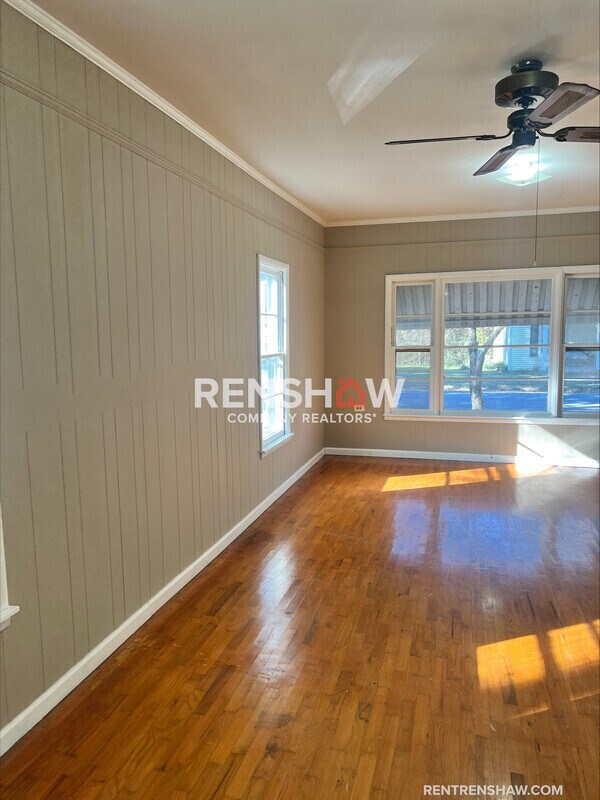 Foto del edificio - 426 Fuller Ave