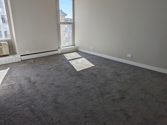 Foto del edificio - 5600 N Sheridan Rd