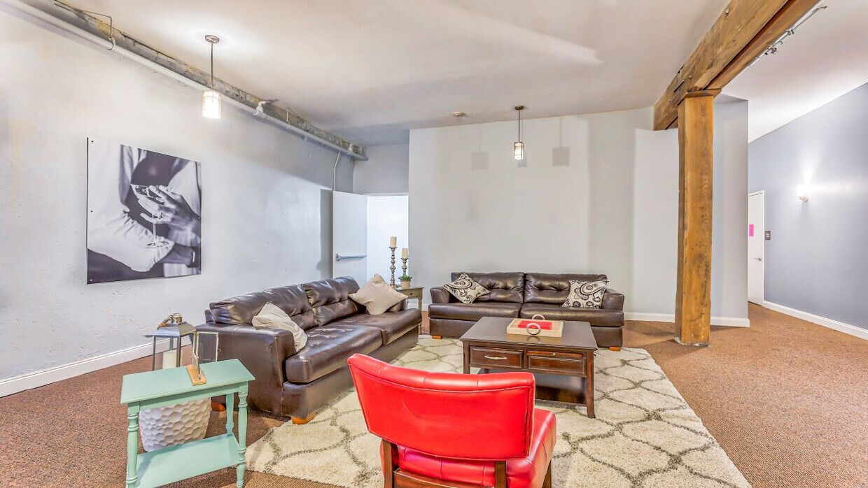 The Washburn Apartments at 60 S Main St Memphis, TN