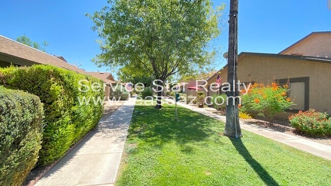 Building Photo - 1069 N 84th Pl