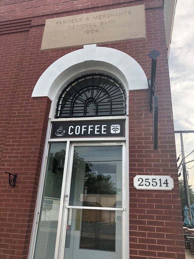 Building Photo - 25514 E Main St