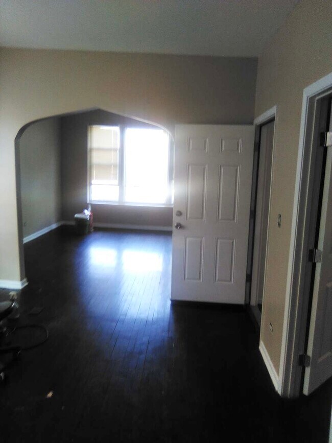 Foto del edificio - 6314 S Artesian Ave