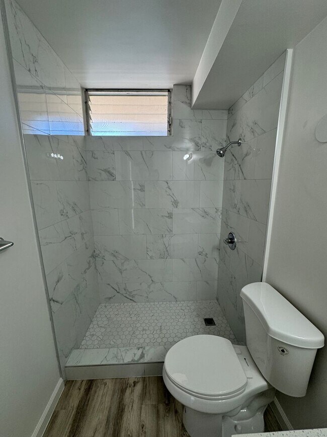 Foto del edificio - 1 bed, 1 bath at the Kalakauan In Waikiki