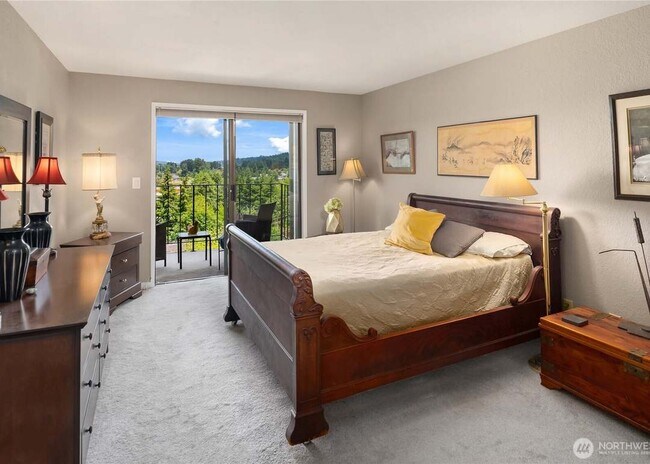 Foto del edificio - 317 Kennebeck Ave S