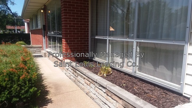 Foto del edificio - 1 Flamingo Dr