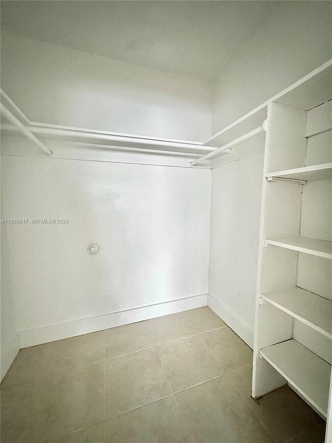 Foto del edificio - 1855 NE 121st St