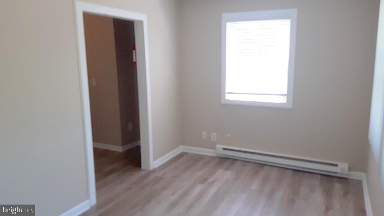 307 Headley St Unit 4, Bristol, PA 19007 Apartment for Rent in