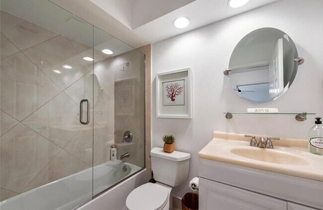 Building Photo - 2420 Old Groves Rd