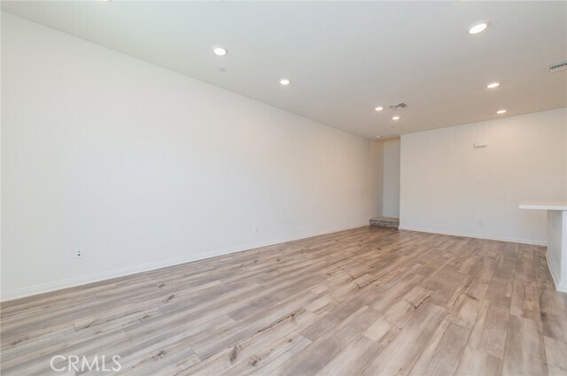 Foto del edificio - 3977 E Huntington St