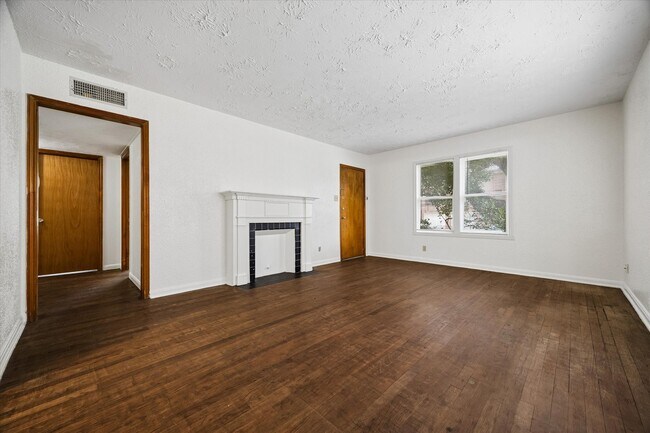 Foto del edificio - 2308 McClendon St