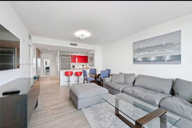 Photo - S Miami ave , Miami, FL 33130 - 2 BR 1 BA ... Apartment