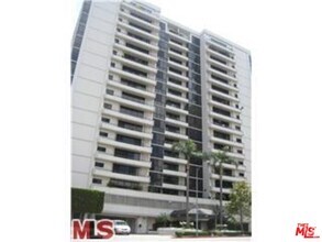 Building Photo - 10660 Wilshire Blvd