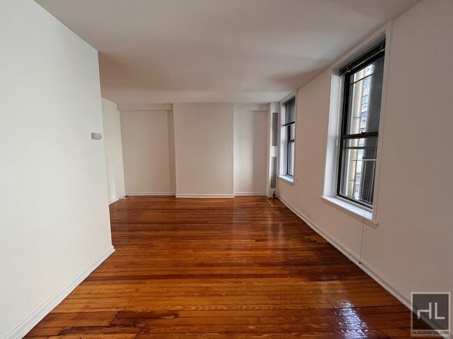Building Photo - EAST 55 STREET