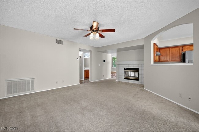Foto del edificio - 3241 Ventana Hills Dr