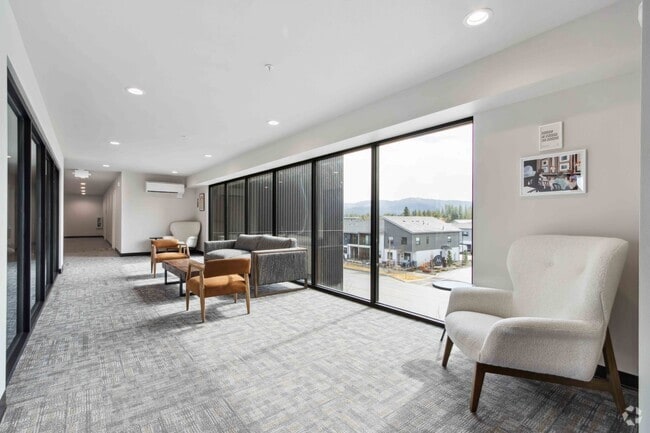 Building Photo - Millworx