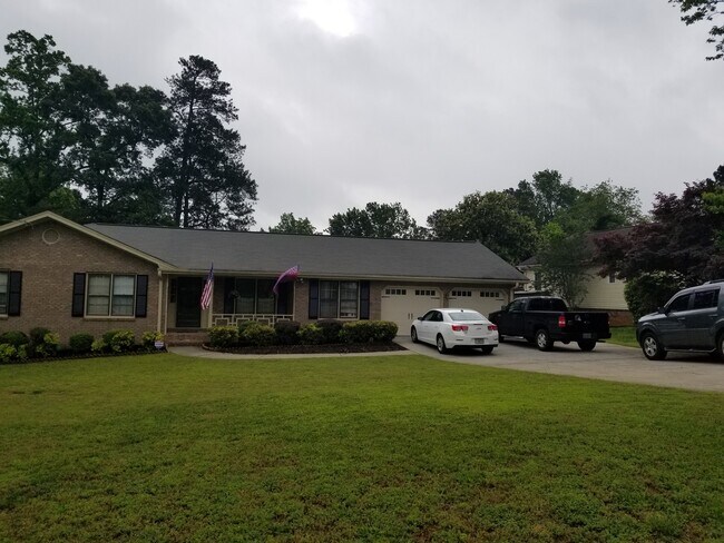 Foto del edificio - 5953 Four Winds Dr SW