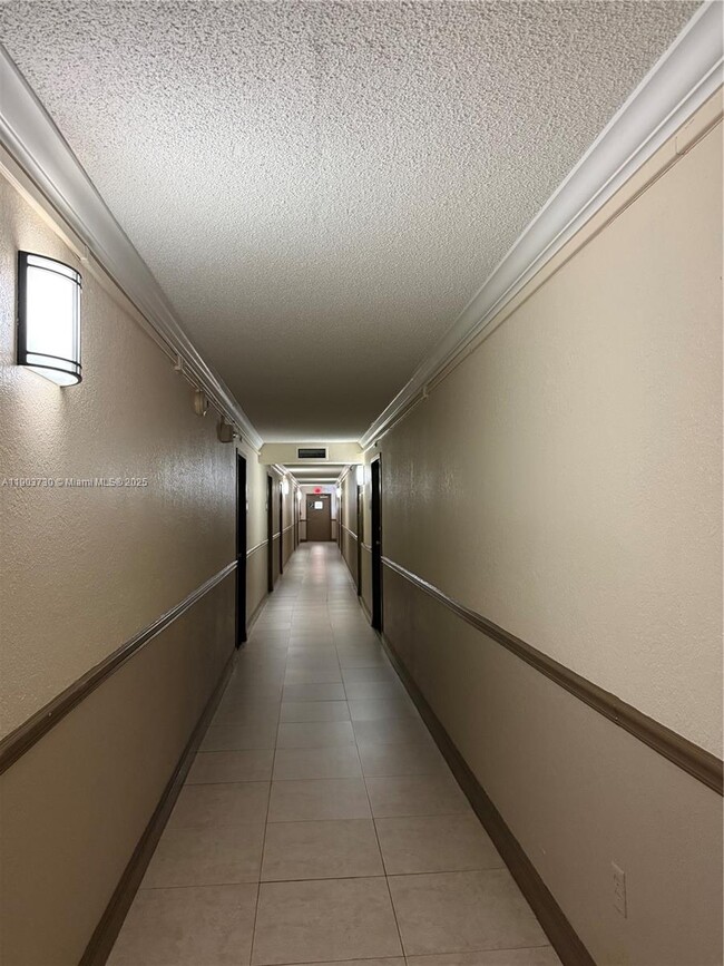 Building Photo - 1805 Sans Souci Blvd