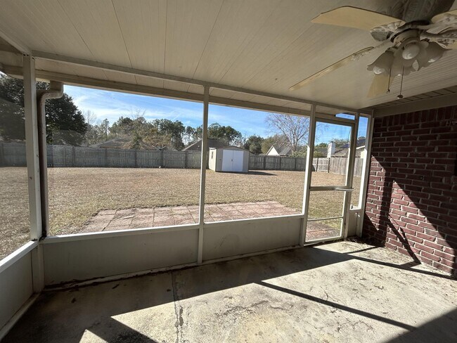 Building Photo - 143 Wayfair Ln