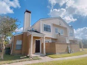 Building Photo - 7900 Bissonnet St