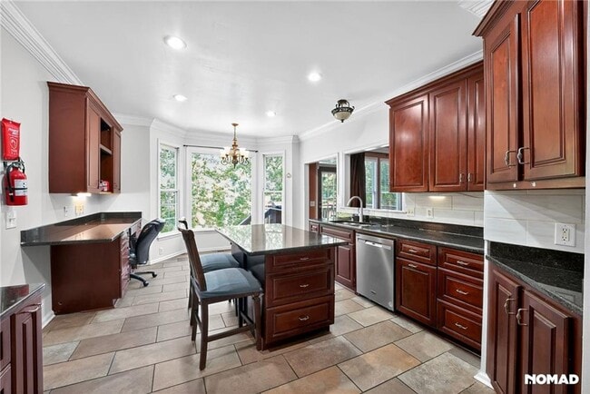 Foto del edificio - 3962 Sweetwater Pkwy