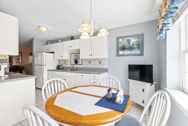 Foto del edificio - 822 Thayer St