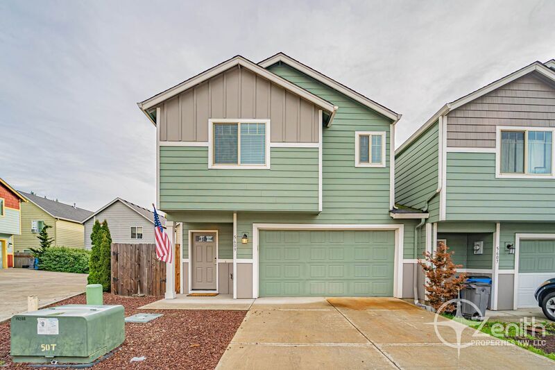Primary Photo - 5609 NE 74th Ct