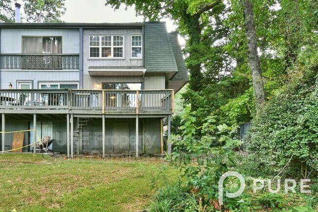 Foto del edificio - 301 Harbor Heights Dr