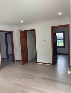Building Photo - Lakeside Apartments